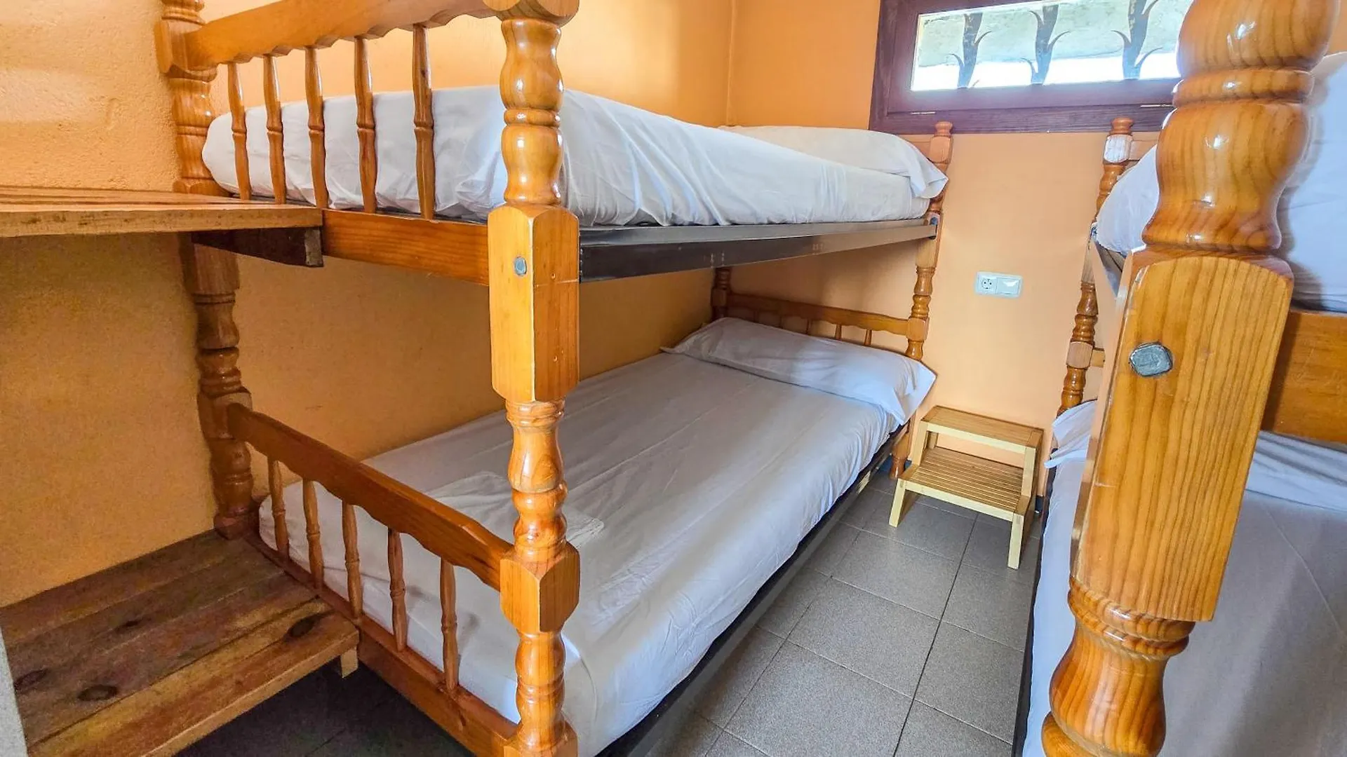 Refugi De L'Arp Hostel Montargull de la Vansa