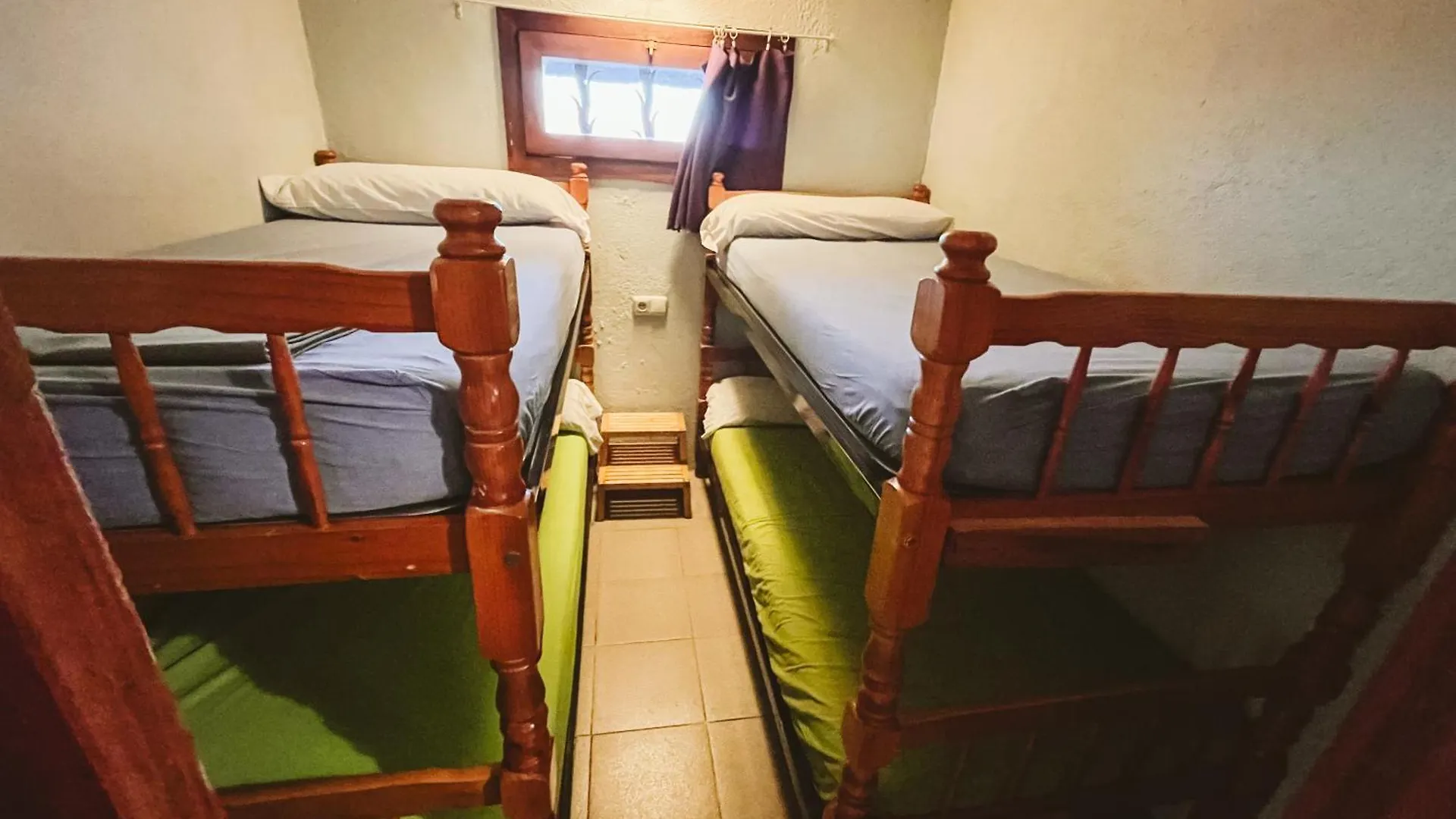 Refugi De L'Arp Hostel Montargull de la Vansa 0*,  Spain