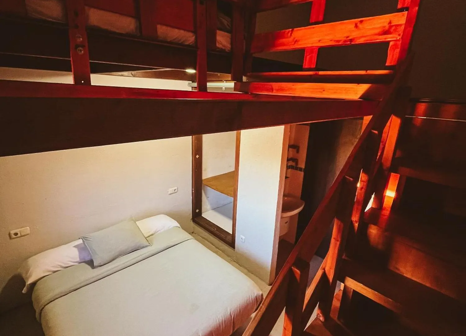 Refugi De L'Arp Hostel Montargull de la Vansa