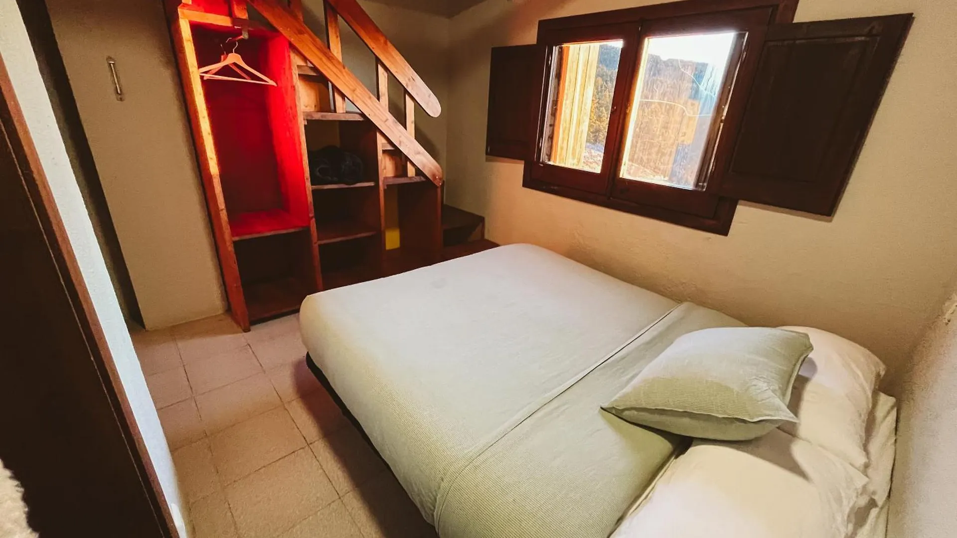 Refugi De L'Arp Hostel Montargull de la Vansa