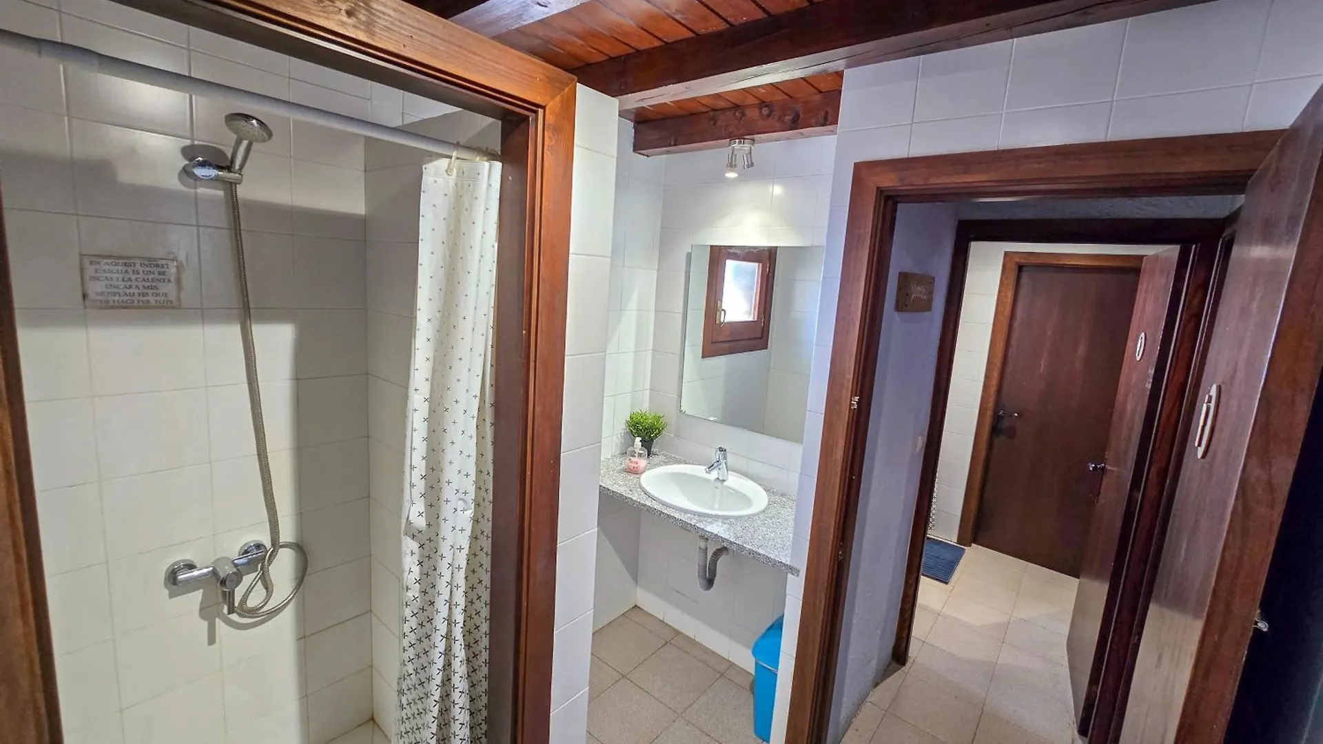 Refugi De L'Arp Hostel Montargull de la Vansa